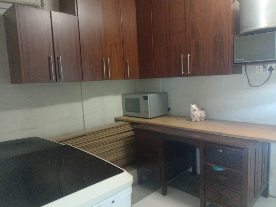4 Bedroom Property for Sale in Manenberg Western Cape